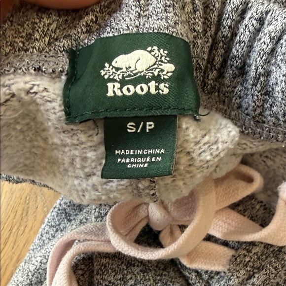 Roots Men’s Heather Gray Joggers - Picture 2 of 4